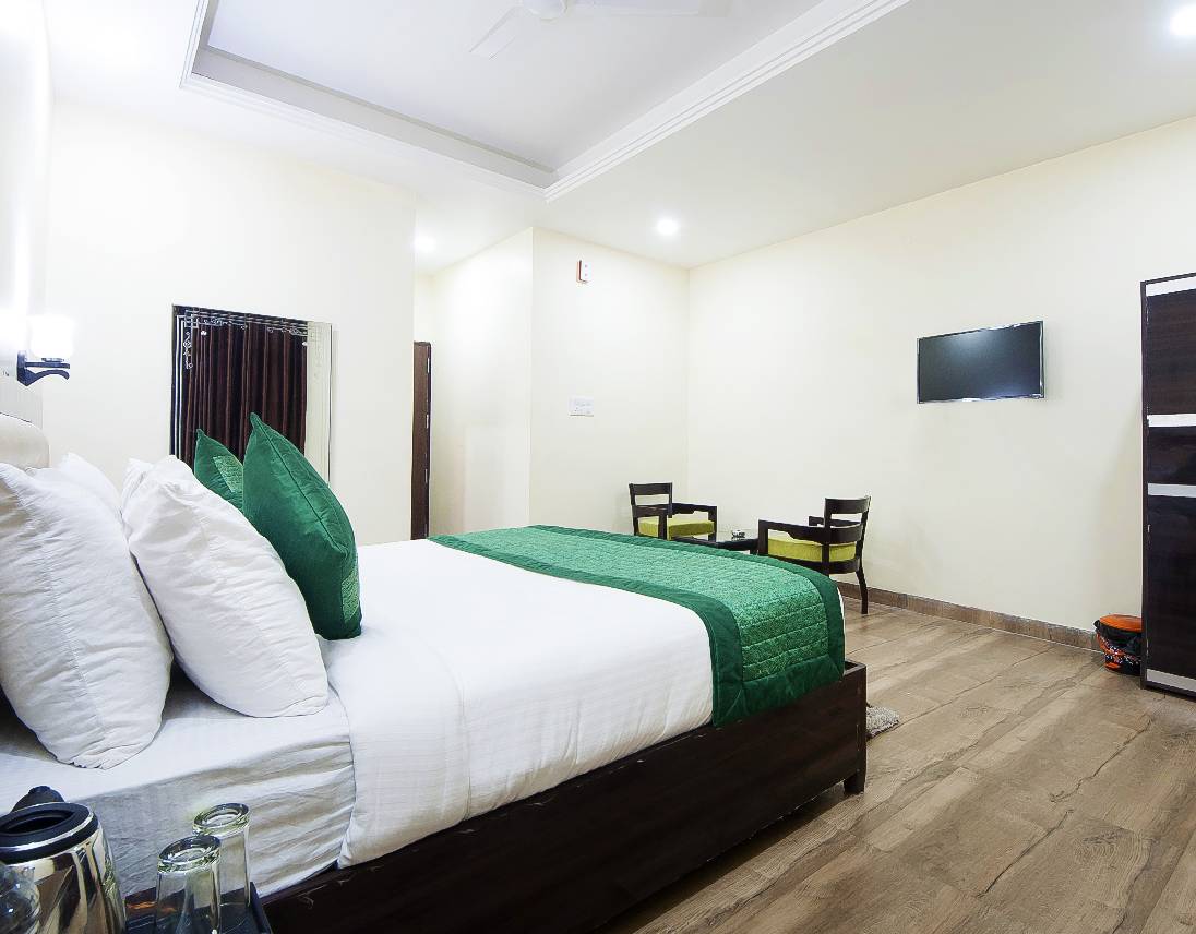 budget hotels in mahipalpur near delhi airport